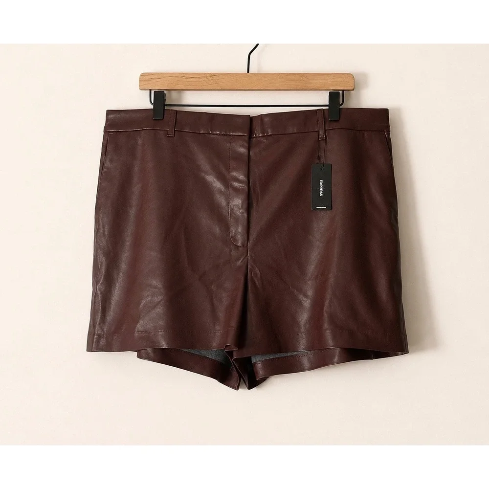 Express Burgundy Faux Leather Blazer & High Rise Shorts Suit Set Size XL / 16 - Picture 8 of 13